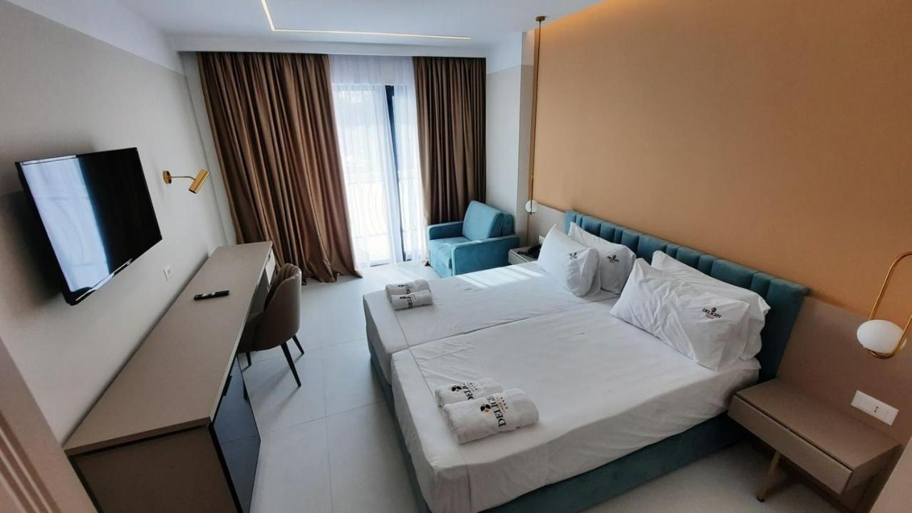 Delight & 4* Golem (Tirana)